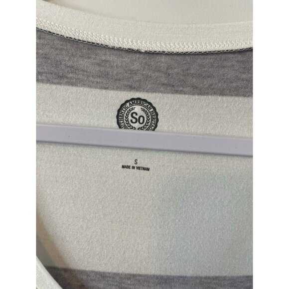 Bulk Lot of 4 womens S Long Sleeve Casual TShirts 3 stripe 1 solid white 1 NWT - Picture 7 of 14